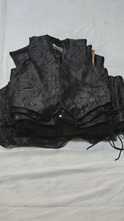 25x GENUINE LEATHER VESTS