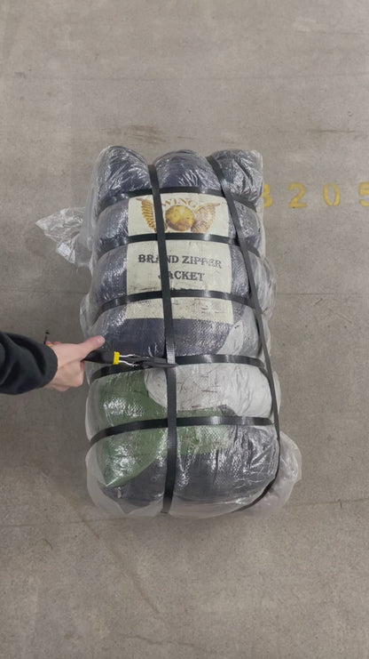 50x BRANDED ZIPPED JACKETS