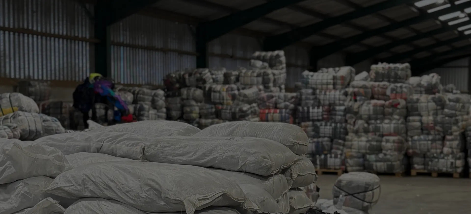 VINTAGE WHOLESALE SUPPLY - LE PREMIER GROSSISTE EN VINTAGE DU ROYAUME-UNI